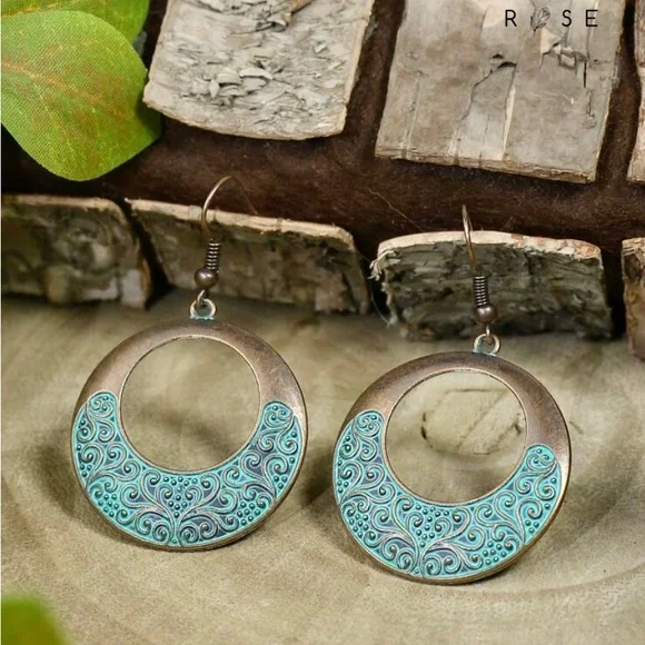 Charm necklace and drop earrings - Picture 3 of 3